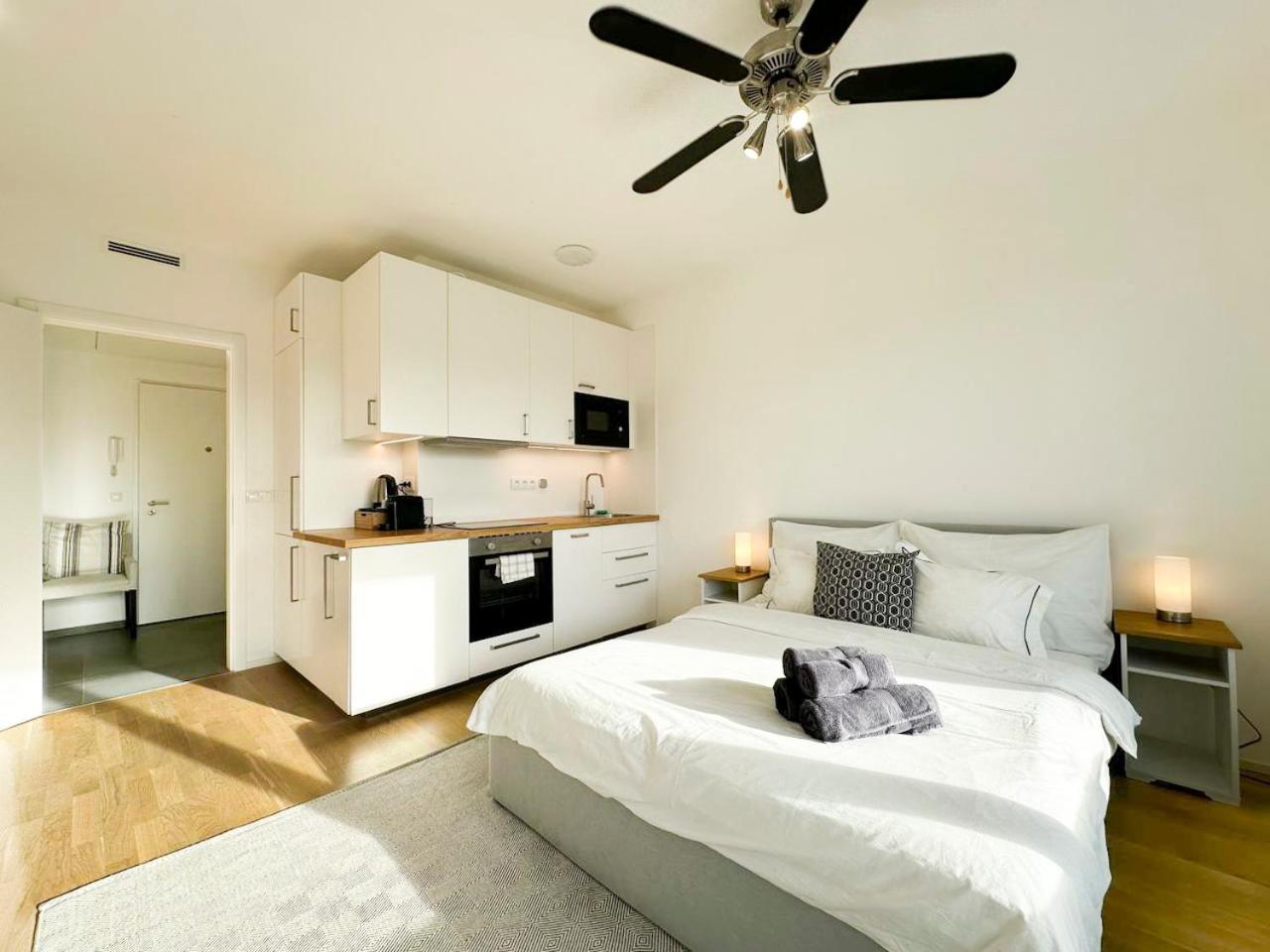 Vila Vinice Prague Extérieur photo
