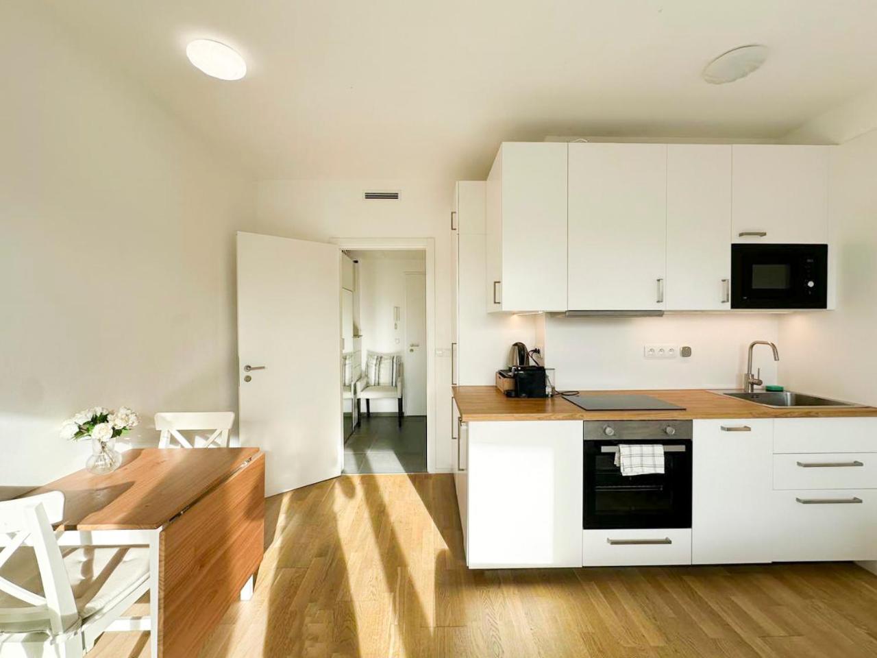 Vila Vinice Prague Extérieur photo