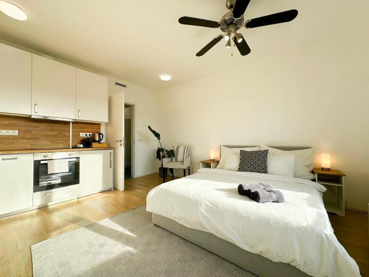 Vila Vinice Prague Extérieur photo