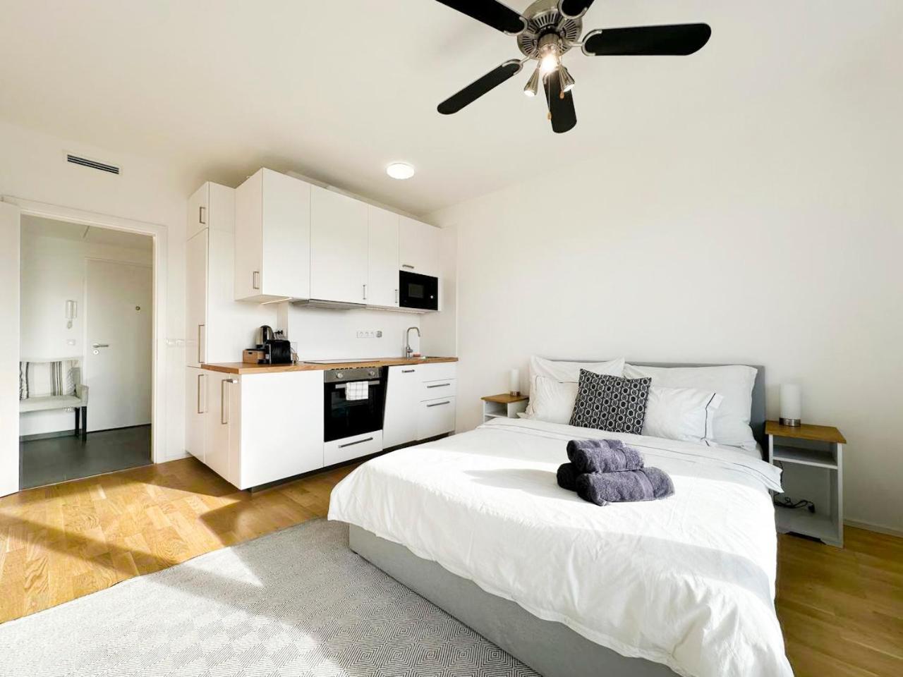 Vila Vinice Prague Extérieur photo