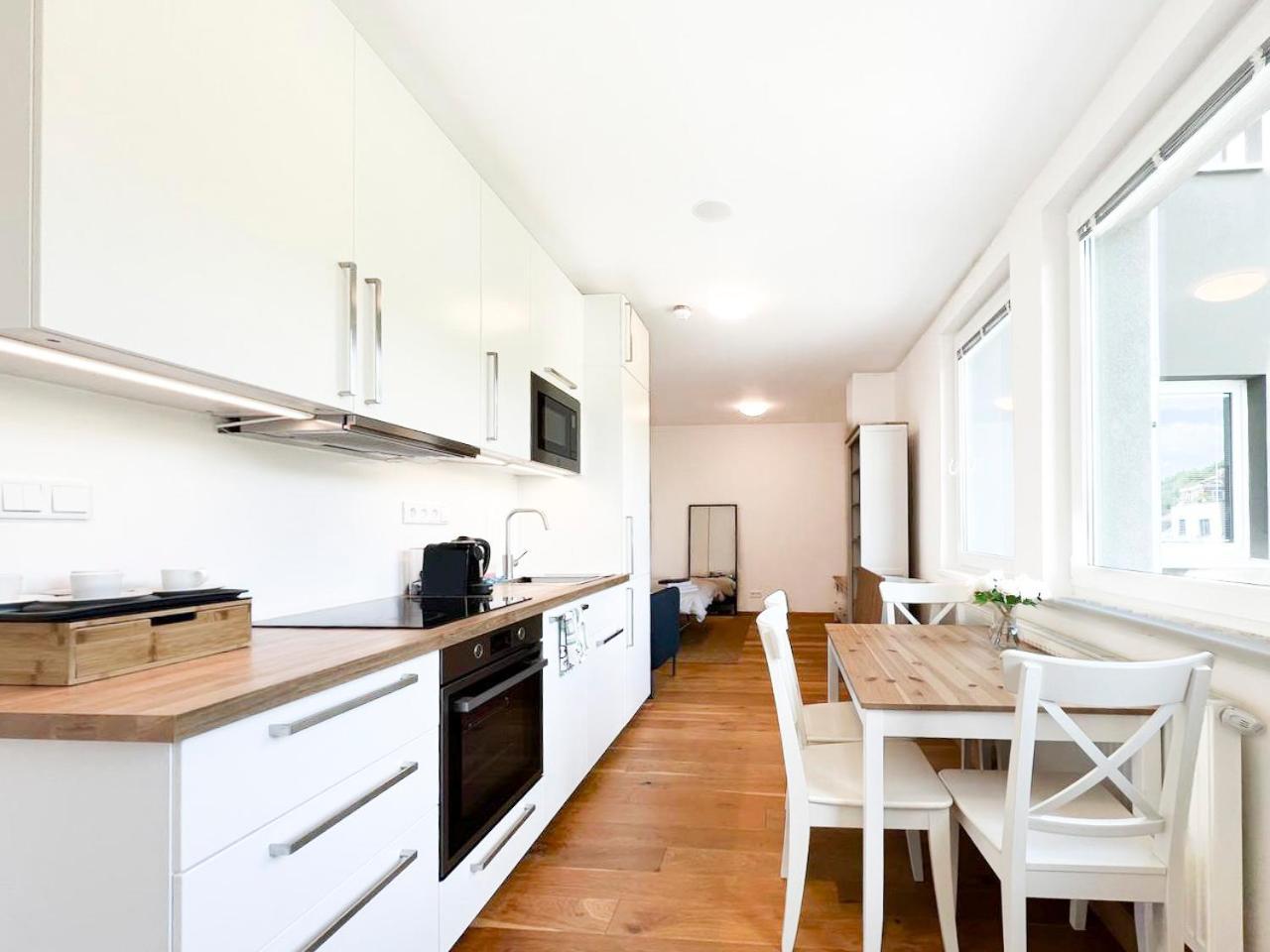 Vila Vinice Prague Extérieur photo
