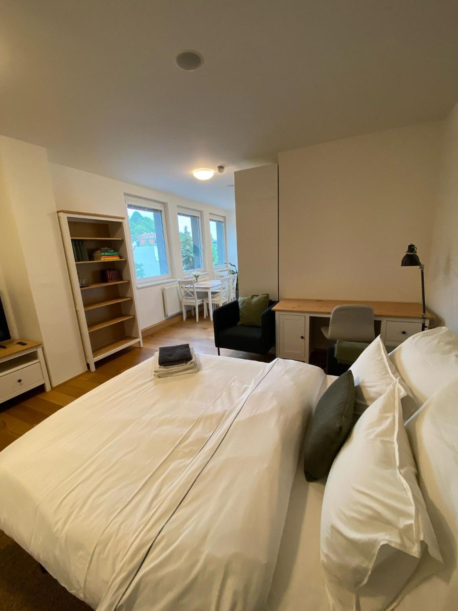 Vila Vinice Prague Extérieur photo