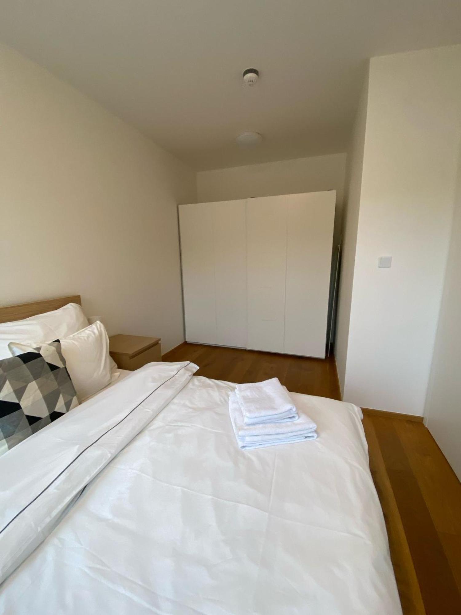Vila Vinice Prague Extérieur photo